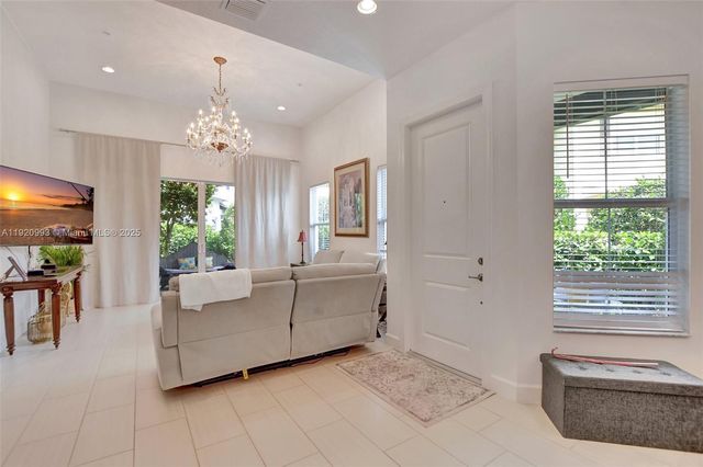 6657 Quiet Wave Trl 100, Boca Raton, FL 33433