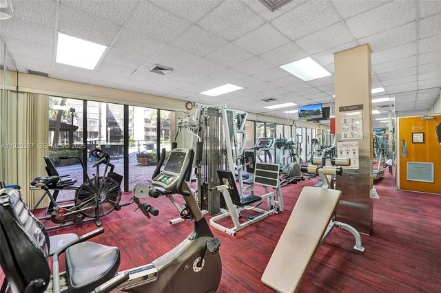 2818 N 46th Ave K287, Hollywood, FL 33021