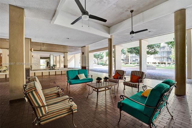 2818 N 46th Ave K287, Hollywood, FL 33021