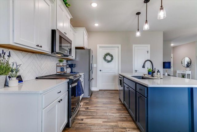 10913 W Cedar Lane, Maize, KS 67101