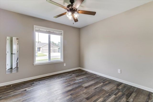 10913 W Cedar Lane, Maize, KS 67101