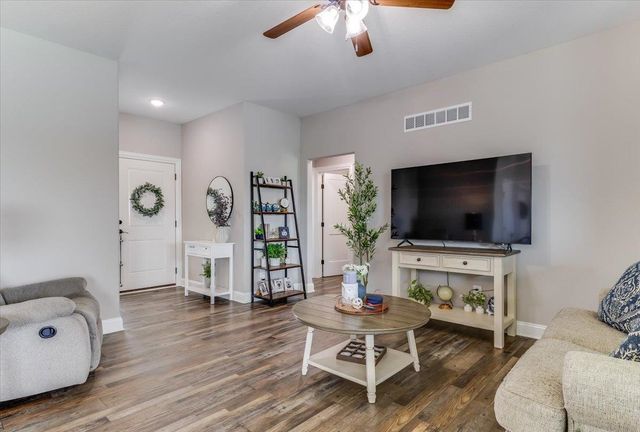 10913 W Cedar Lane, Maize, KS 67101