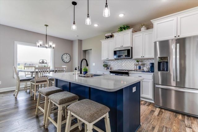10913 W Cedar Lane, Maize, KS 67101
