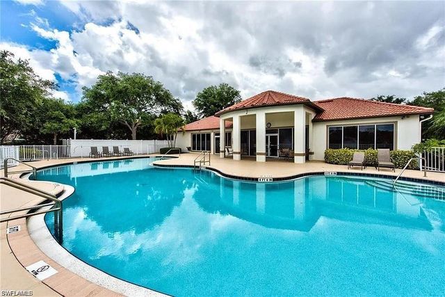 8302 Laurel Lakes WAY, Naples, FL 34119