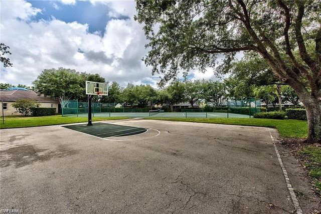 8302 Laurel Lakes WAY, Naples, FL 34119