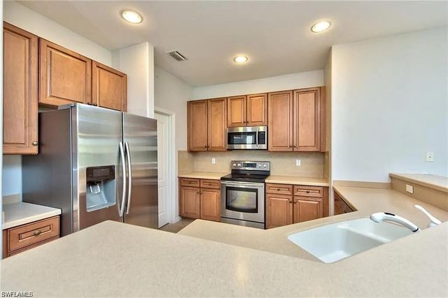 8302 Laurel Lakes WAY, Naples, FL 34119