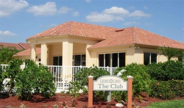 8302 Laurel Lakes WAY, Naples, FL 34119