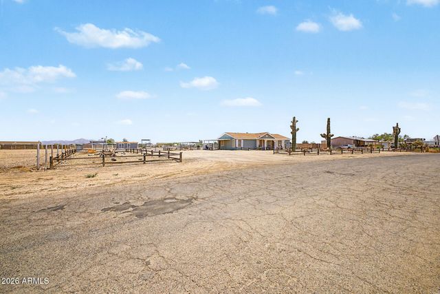 14449 S VAQUERO Circle, Arizona City, AZ 85123