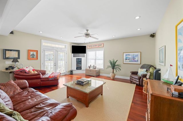 155 Pier Pointe Dr., Little River, SC 29566