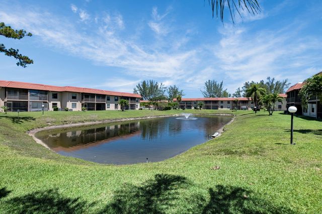21911 Lake Forest Circle 103, Boca Raton, FL 33433