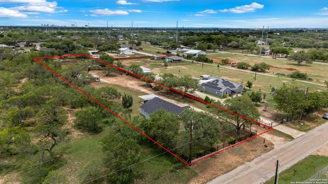 611 W Buchanan, San Antonio, TX 78221