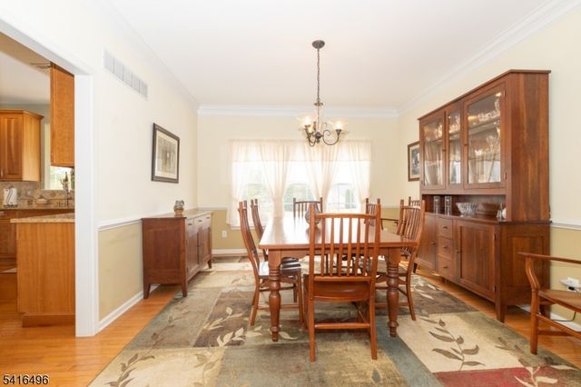 16 Steeplechase Lane, Franklin Twp., NJ 08802