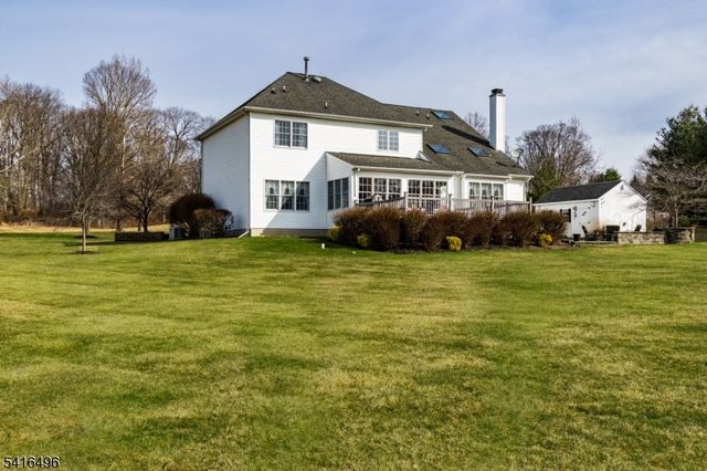 16 Steeplechase Lane, Franklin Twp., NJ 08802