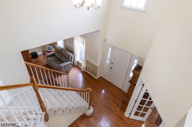 16 Steeplechase Lane, Franklin Twp., NJ 08802