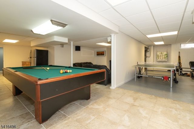 16 Steeplechase Lane, Franklin Twp., NJ 08802