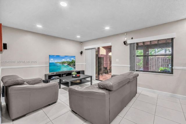 10060 SW 137th Ct, Miami, FL 33186
