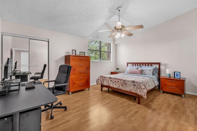 10060 SW 137th Ct, Miami, FL 33186