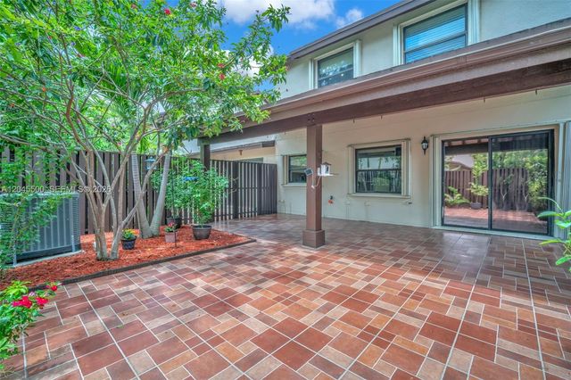 10060 SW 137th Ct, Miami, FL 33186