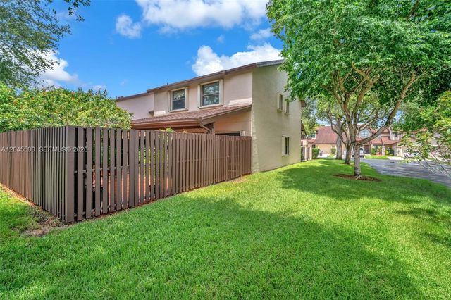 10060 SW 137th Ct, Miami, FL 33186