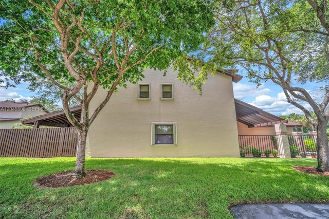 10060 SW 137th Ct, Miami, FL 33186