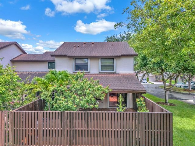 10060 SW 137th Ct, Miami, FL 33186