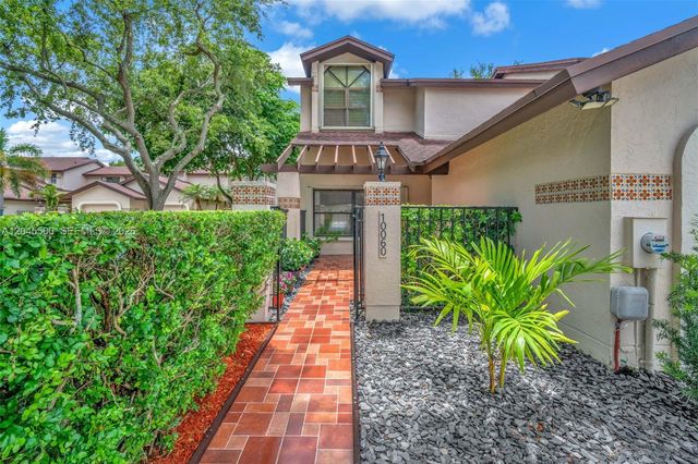 10060 SW 137th Ct, Miami, FL 33186