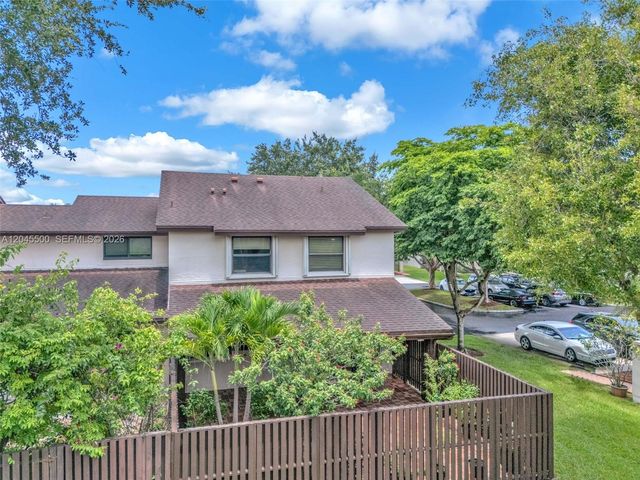 10060 SW 137th Ct, Miami, FL 33186