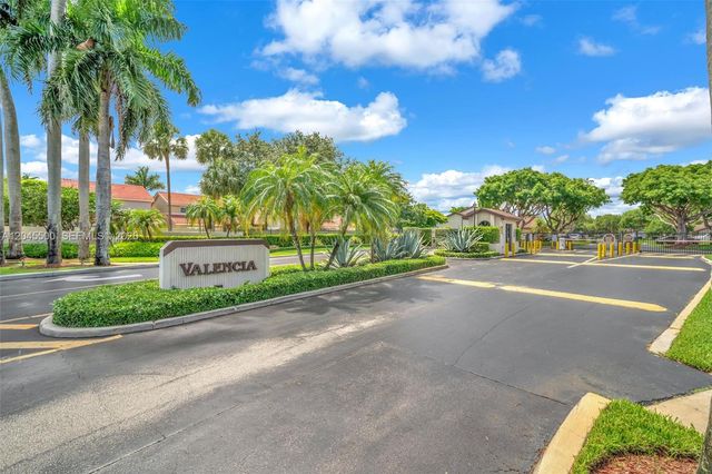10060 SW 137th Ct, Miami, FL 33186