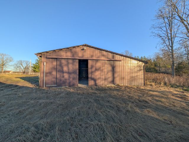 2464 State Route Cc, West Plains, MO 65775