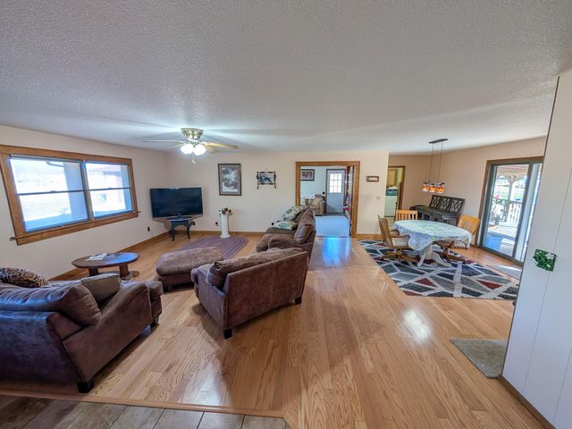 2464 State Route Cc, West Plains, MO 65775