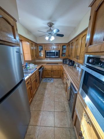 2464 State Route Cc, West Plains, MO 65775