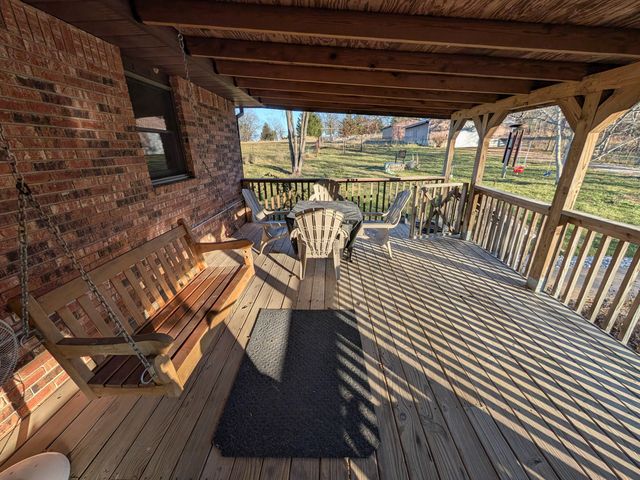 2464 State Route Cc, West Plains, MO 65775