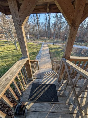 2464 State Route Cc, West Plains, MO 65775