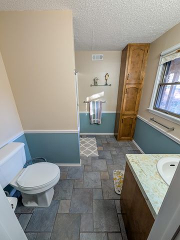 2464 State Route Cc, West Plains, MO 65775