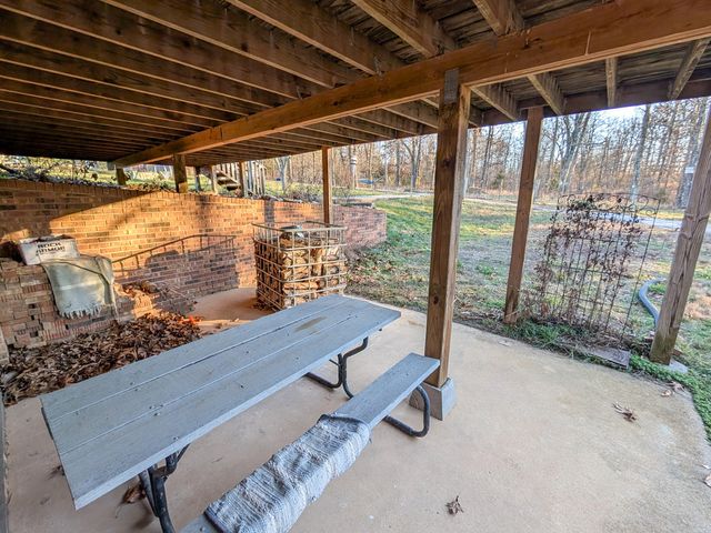 2464 State Route Cc, West Plains, MO 65775