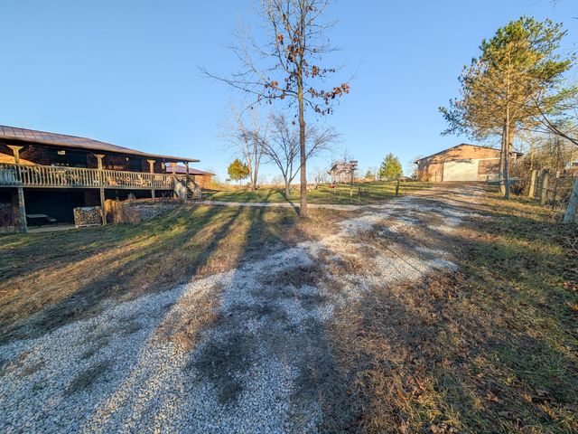 2464 State Route Cc, West Plains, MO 65775