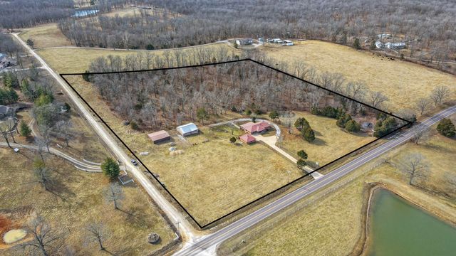 2464 State Route Cc, West Plains, MO 65775