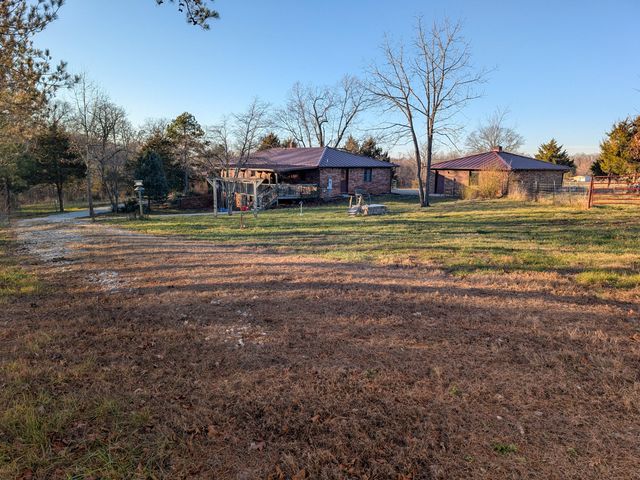 2464 State Route Cc, West Plains, MO 65775