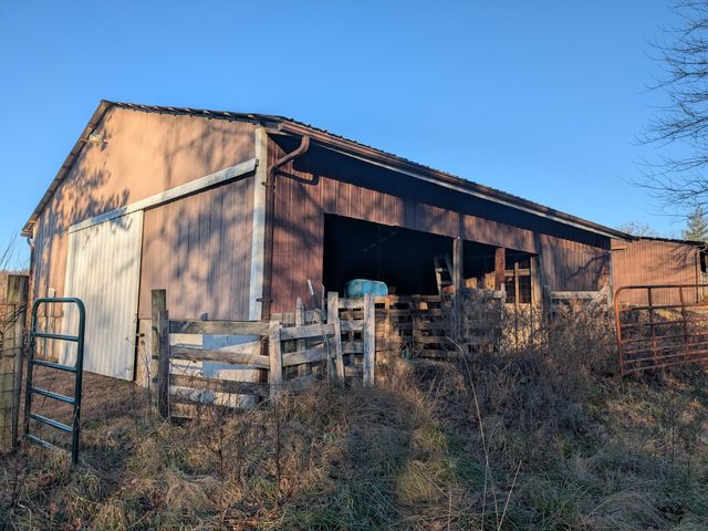 2464 State Route Cc, West Plains, MO 65775