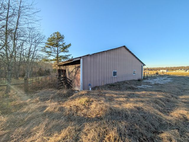 2464 State Route Cc, West Plains, MO 65775