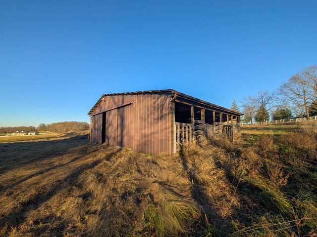 2464 State Route Cc, West Plains, MO 65775