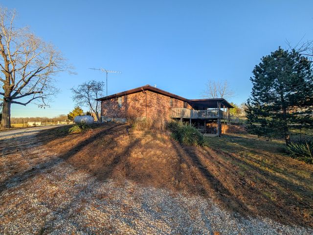2464 State Route Cc, West Plains, MO 65775