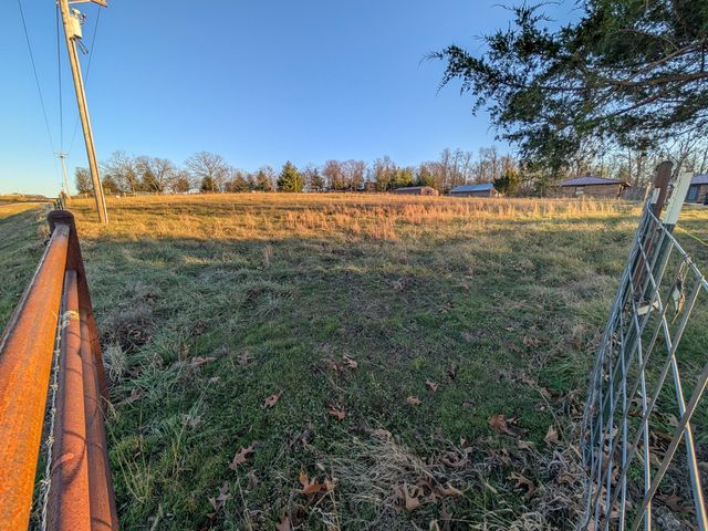 2464 State Route Cc, West Plains, MO 65775