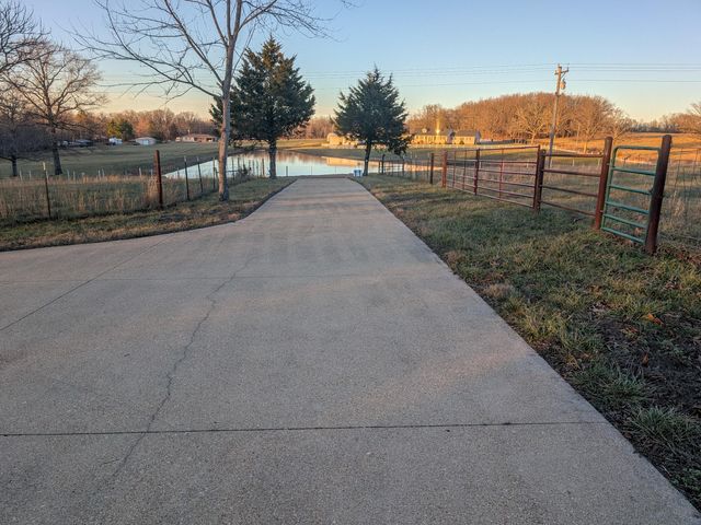 2464 State Route Cc, West Plains, MO 65775