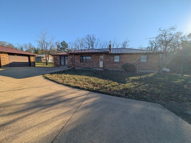 2464 State Route Cc, West Plains, MO 65775