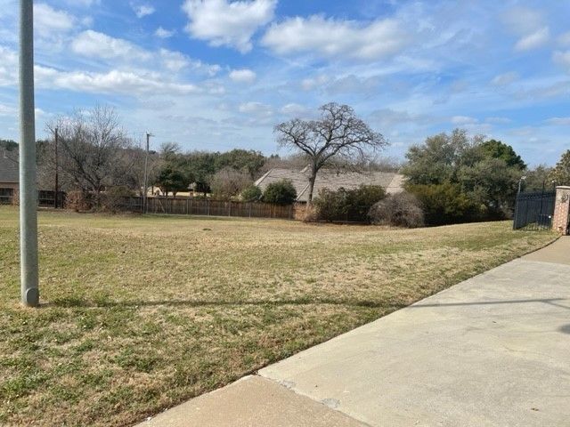 2805 Katherine Court, Dalworthington Gardens, TX 76016