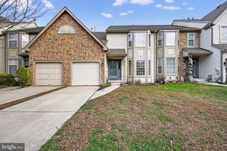 18 LANGCLIFFE CT, Mount Laurel, NJ 08054