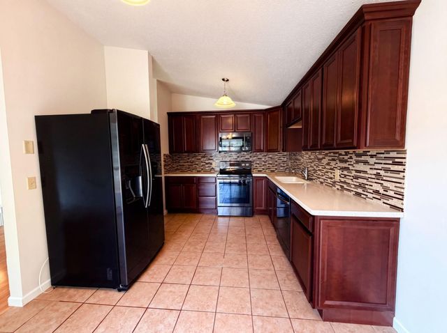 16066 Foliage Avenue W, Rosemount, MN 55068