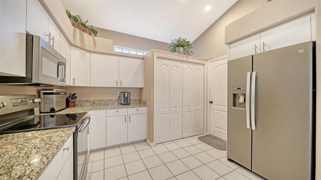 4028 JARDIN LANE, Sarasota, FL 34238