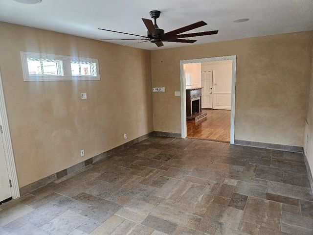 2709 Albans Road, West University Place, TX 77005